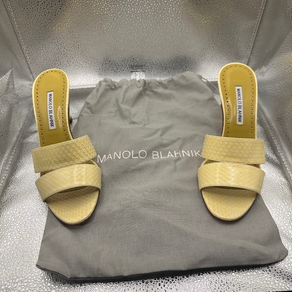 Manolo Mid Heel Sandals - Picture 2 of 3